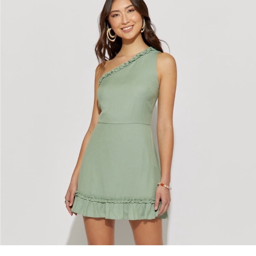 Sage green Francesca’s dress NWT